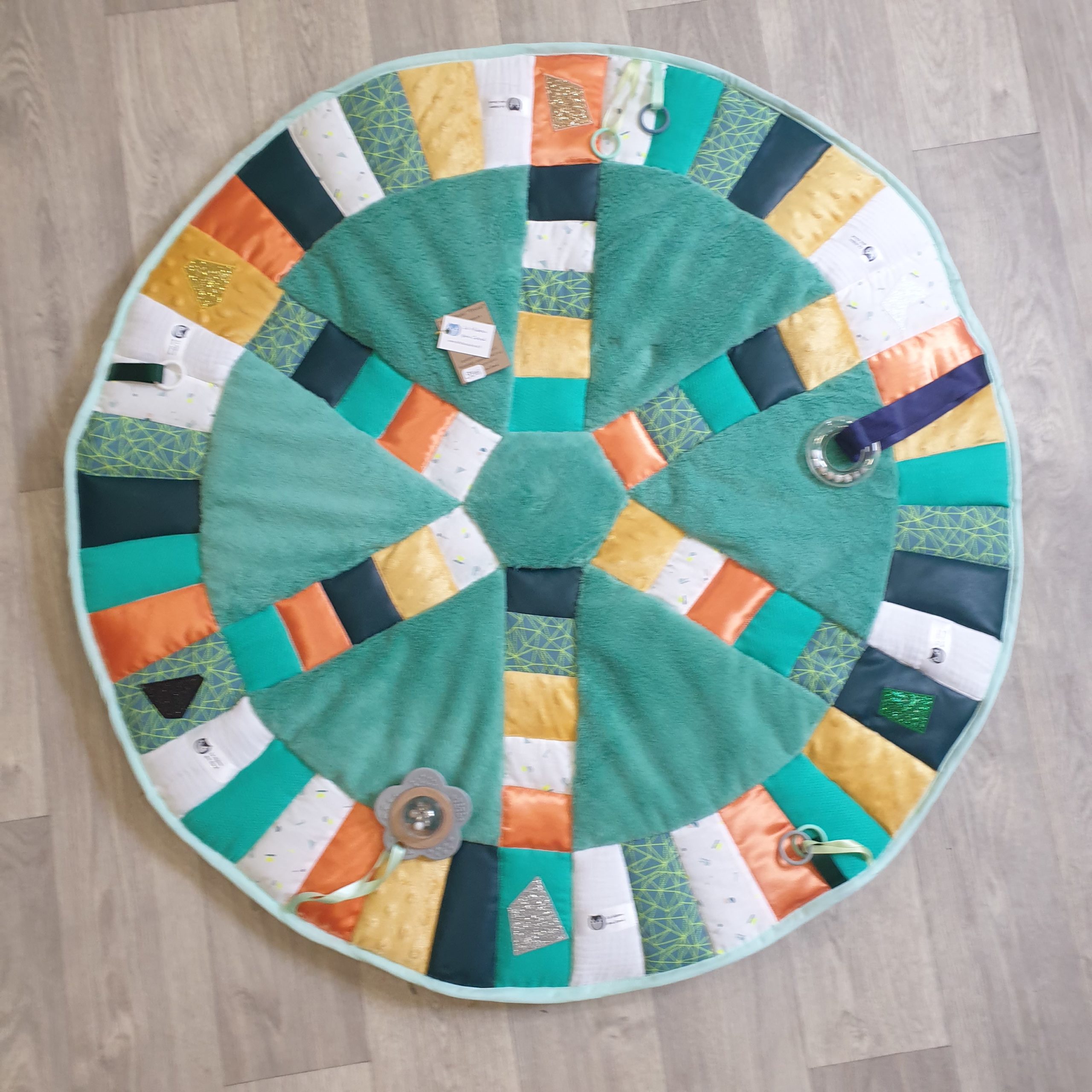 tapis d'éveil trivial pursuit